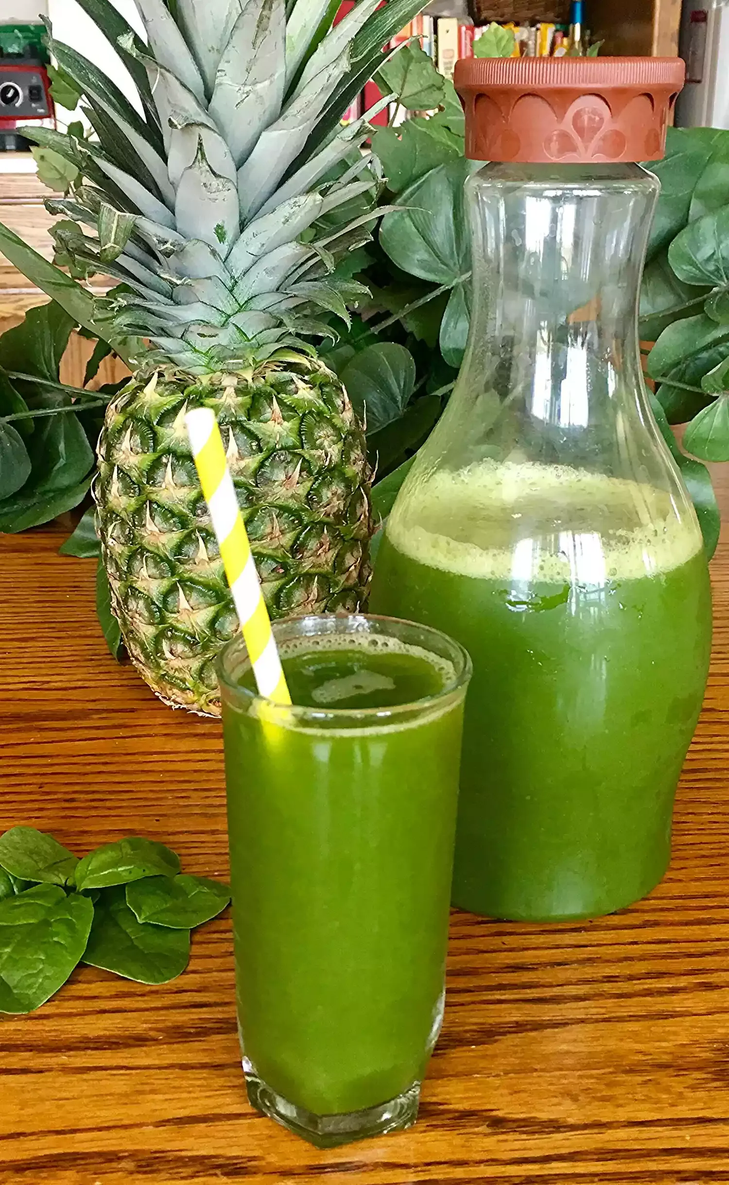 Agua Fresca de Pina y Espinacas (Pineapple Spinach Agua Fresca)