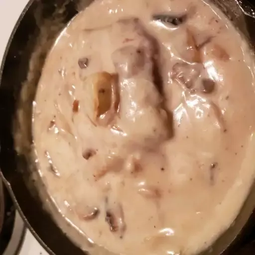 Pork Chops in Mushroom Gravy