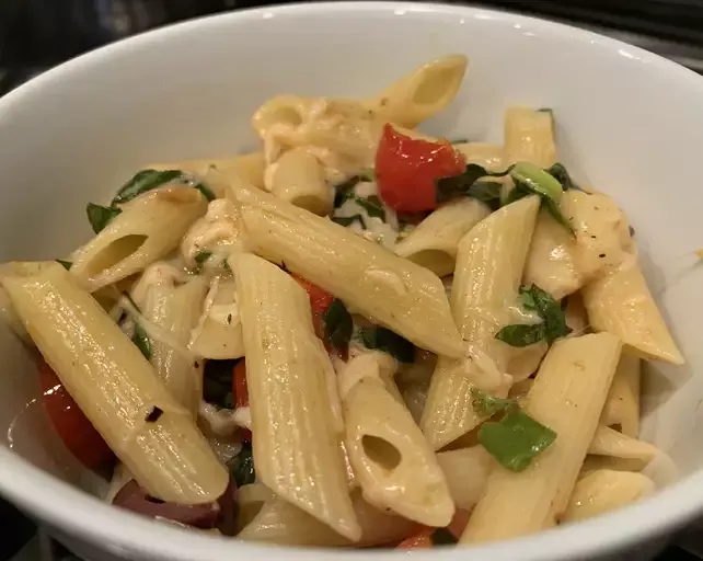 Penne, Tomato, and Mozzarella Salad