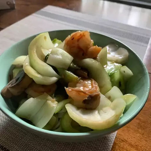 Chinese-Style Baby Bok Choy with Mushroom Sauce