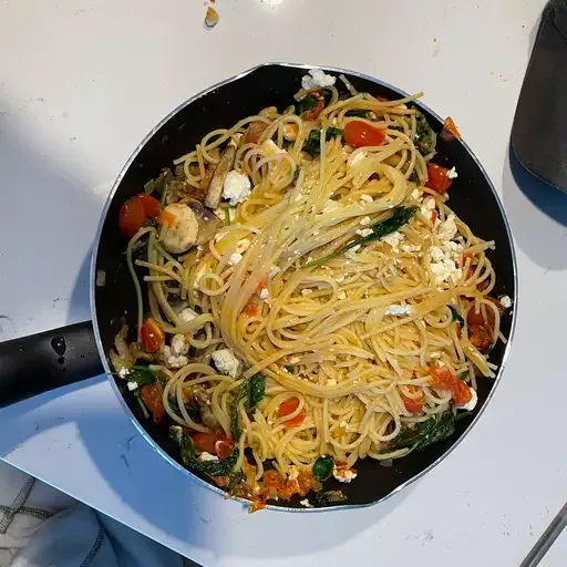 Suki's Spinach and Feta Pasta