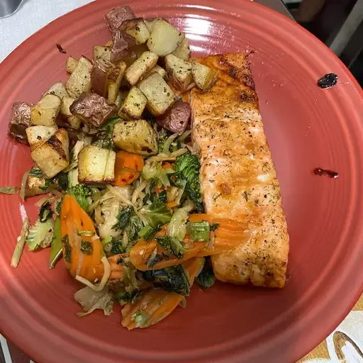 Honey Garlic Glazed Salmon