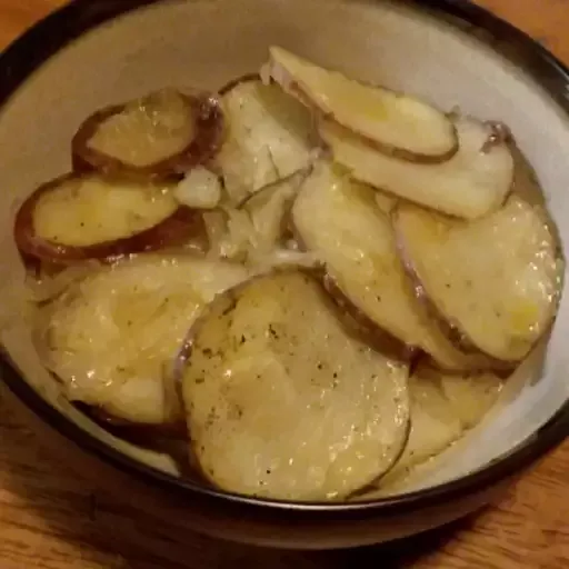 Candie's Easy Potato and Onion Dish