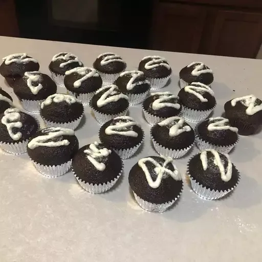 Cream Filled Chocolate Cupcakes