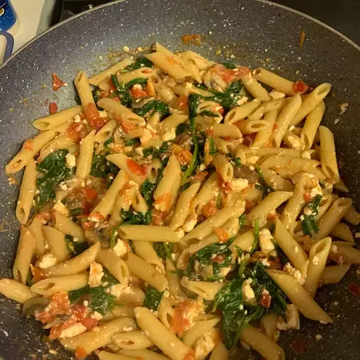 Suki's Spinach and Feta Pasta