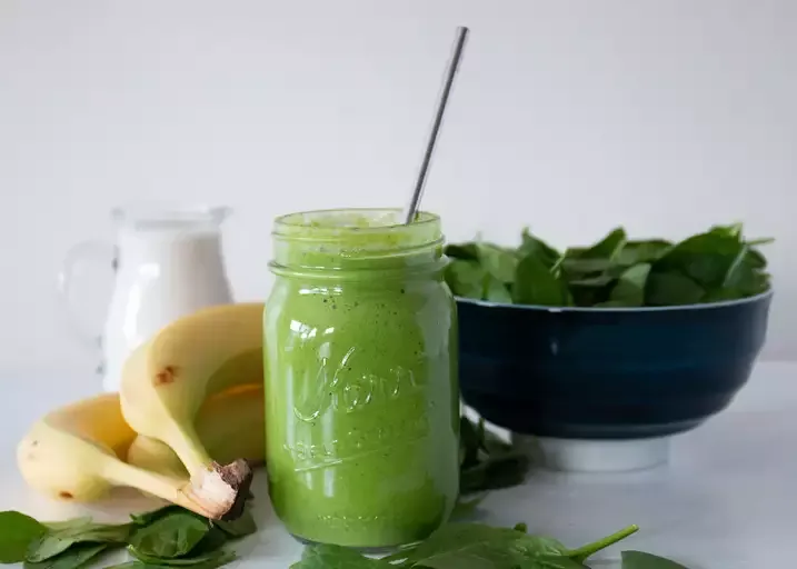 Spinach and Banana Power Smoothie