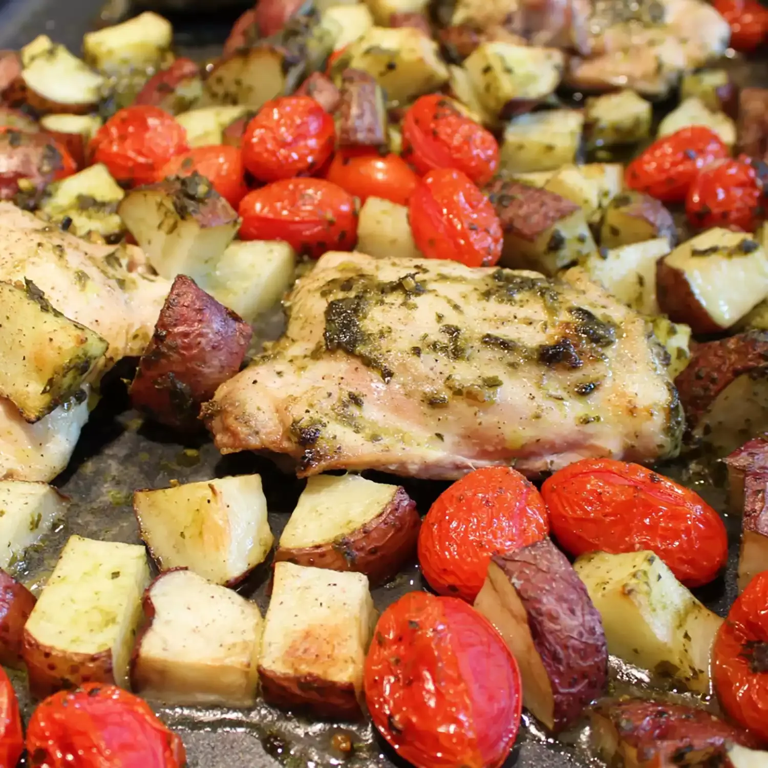 10 Chicken Thigh Sheet Pan Dinners