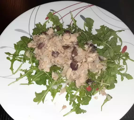 Greek-Style Tuna Salad