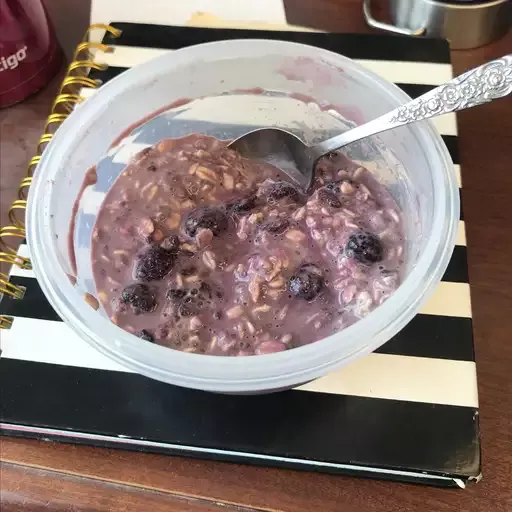 Overnight Light PB&J Oats