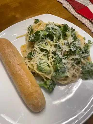 Pasta Primavera with Cauliflower Sauce