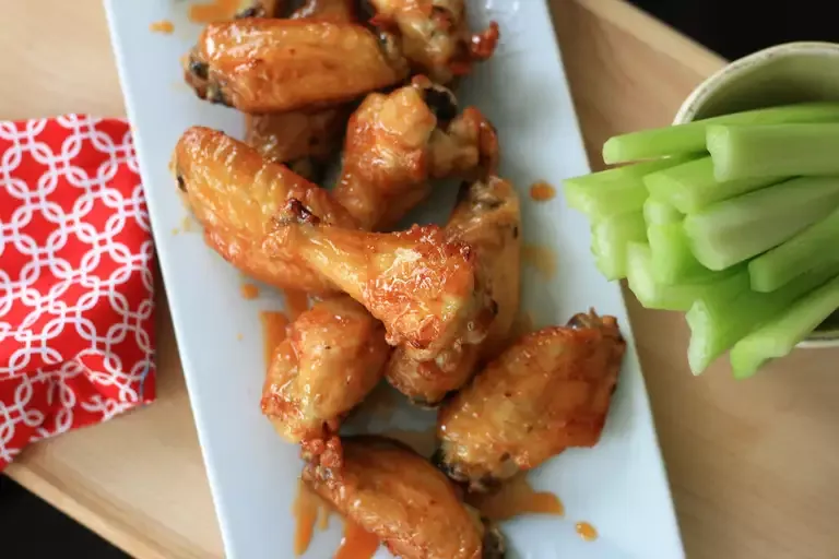 Honey-Sriracha Air Fryer Wings