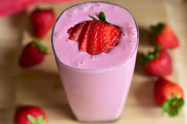 Healthy Strawberry Smoothie