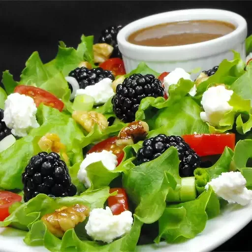 Blackberry Spinach Salad