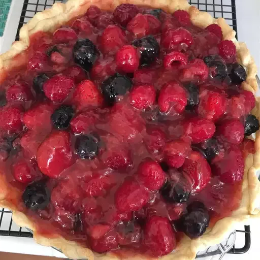 Fresh No-Bake Fruit Pie