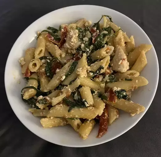 Suki's Spinach and Feta Pasta