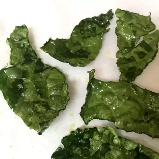 Kale Chips in the Microwave