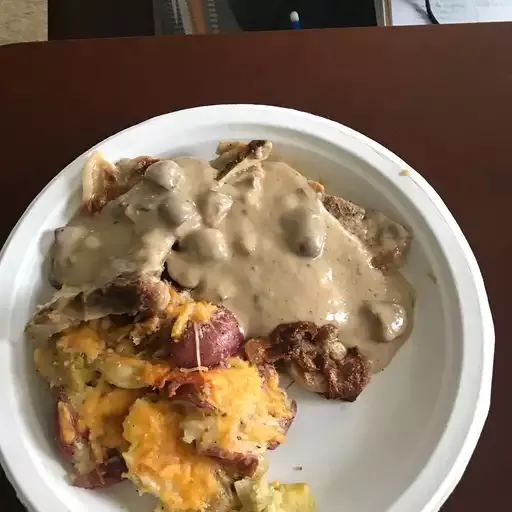 Pork Chops in Mushroom Gravy