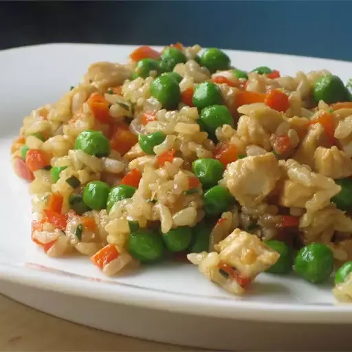 Garlic Chicken Fried Brown Rice