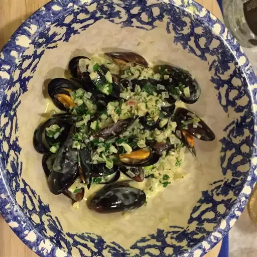 Mussels in Curry Cream Sauce