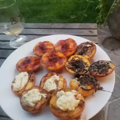 Grilled Peaches and Cream