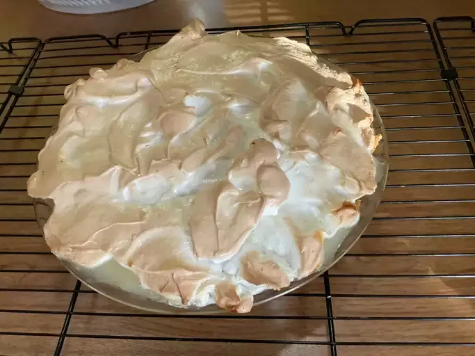 Old Fashioned Lemon Pie