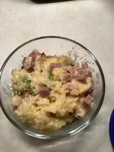 Breeze Chicken, Broccoli, and Rice Casserole