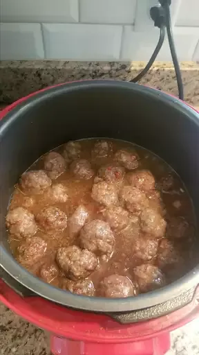 Slow Cooker Sweet and Sour Meatballs