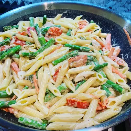 Creamy Penne Pasta Primavera