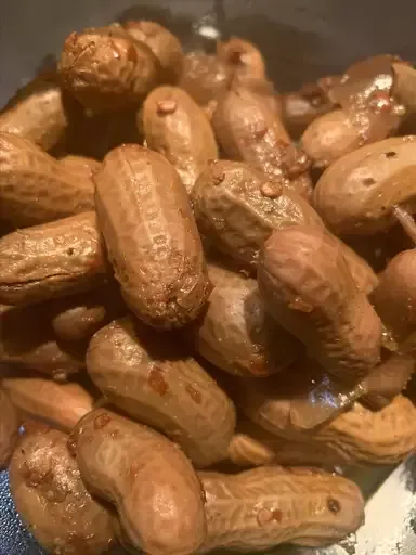 Rachael's Superheated Cajun Boiled Peanuts