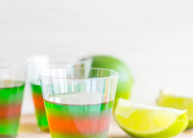 How To Make Jell-O Shots and Pudding Shots Like a Party Pro