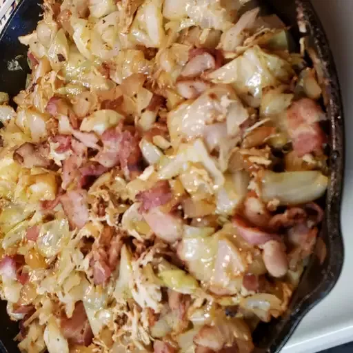 Fried Cabbage with Bacon and Garlic