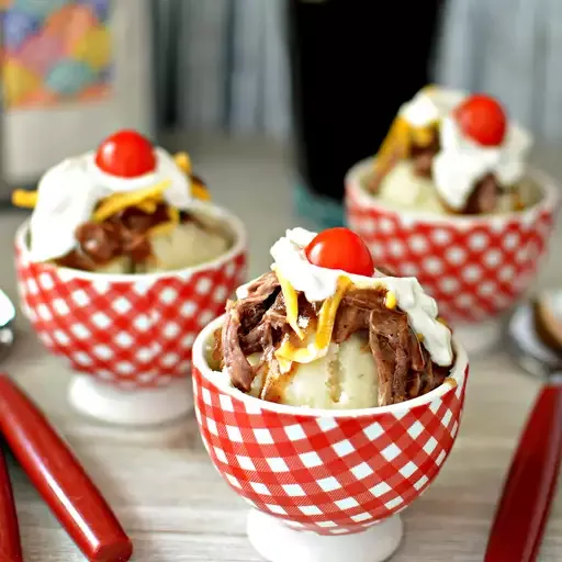 Hot Beef Sundae