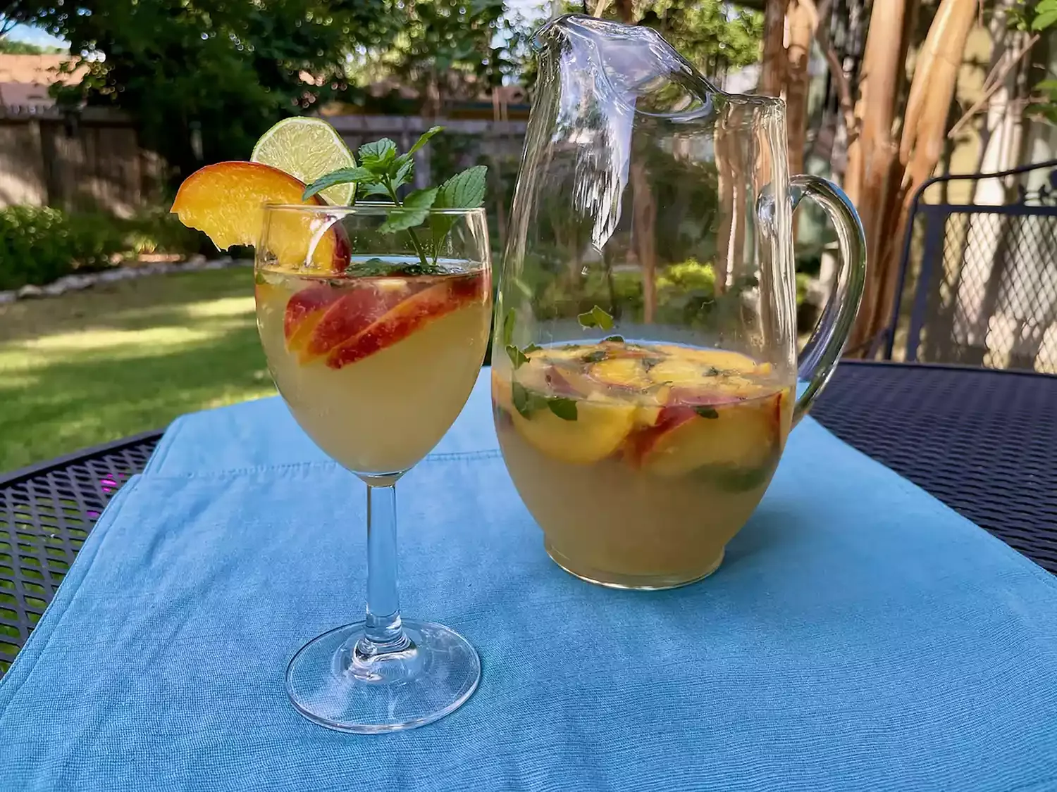 Sparkling Peach Sangria