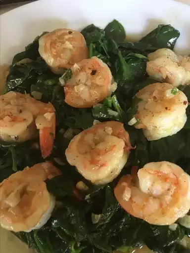 Sautéed Shrimp with Spinach