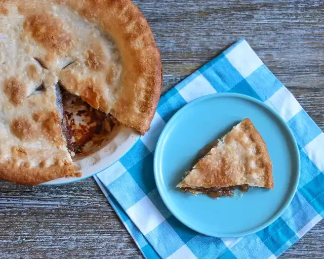 Chemical Apple Pie (No-Apple Apple Pie)