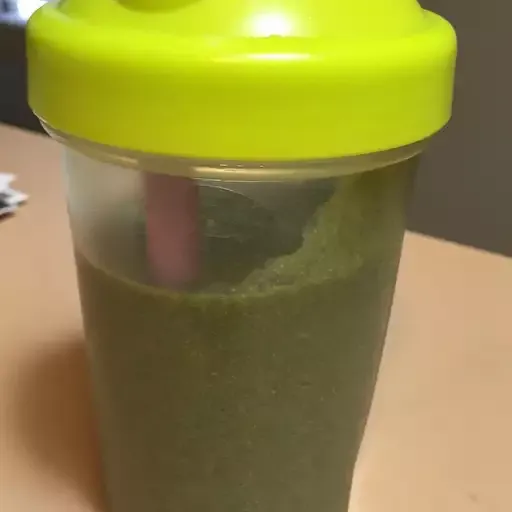 Quick Kale and Banana Smoothie