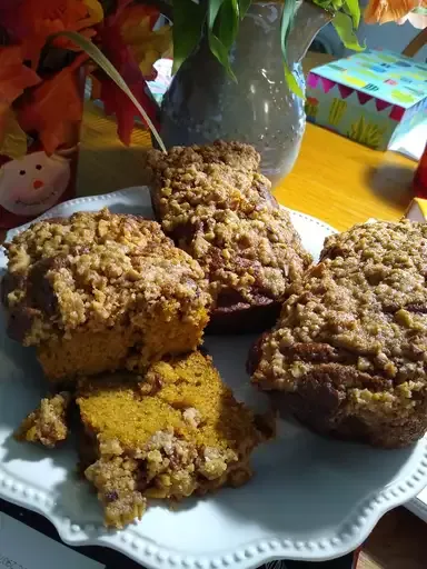 Walnut Streusel Pumpkin Bread