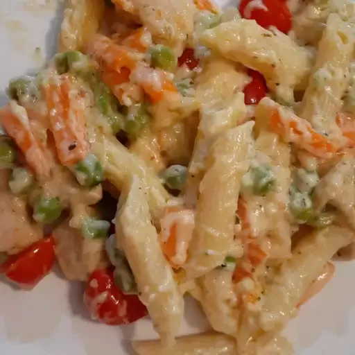 Creamy Penne Pasta Primavera