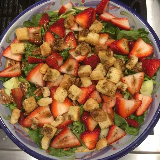 Spicy Strawberry Salad