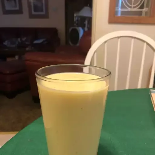 Easy Mango Banana Smoothie