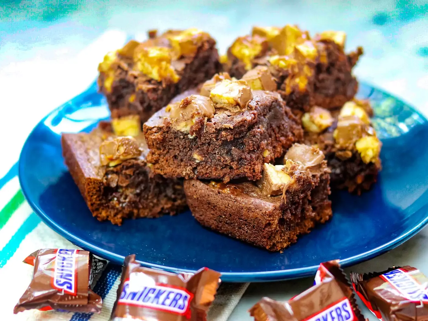 5 Snickers Desserts Everyone Will Love