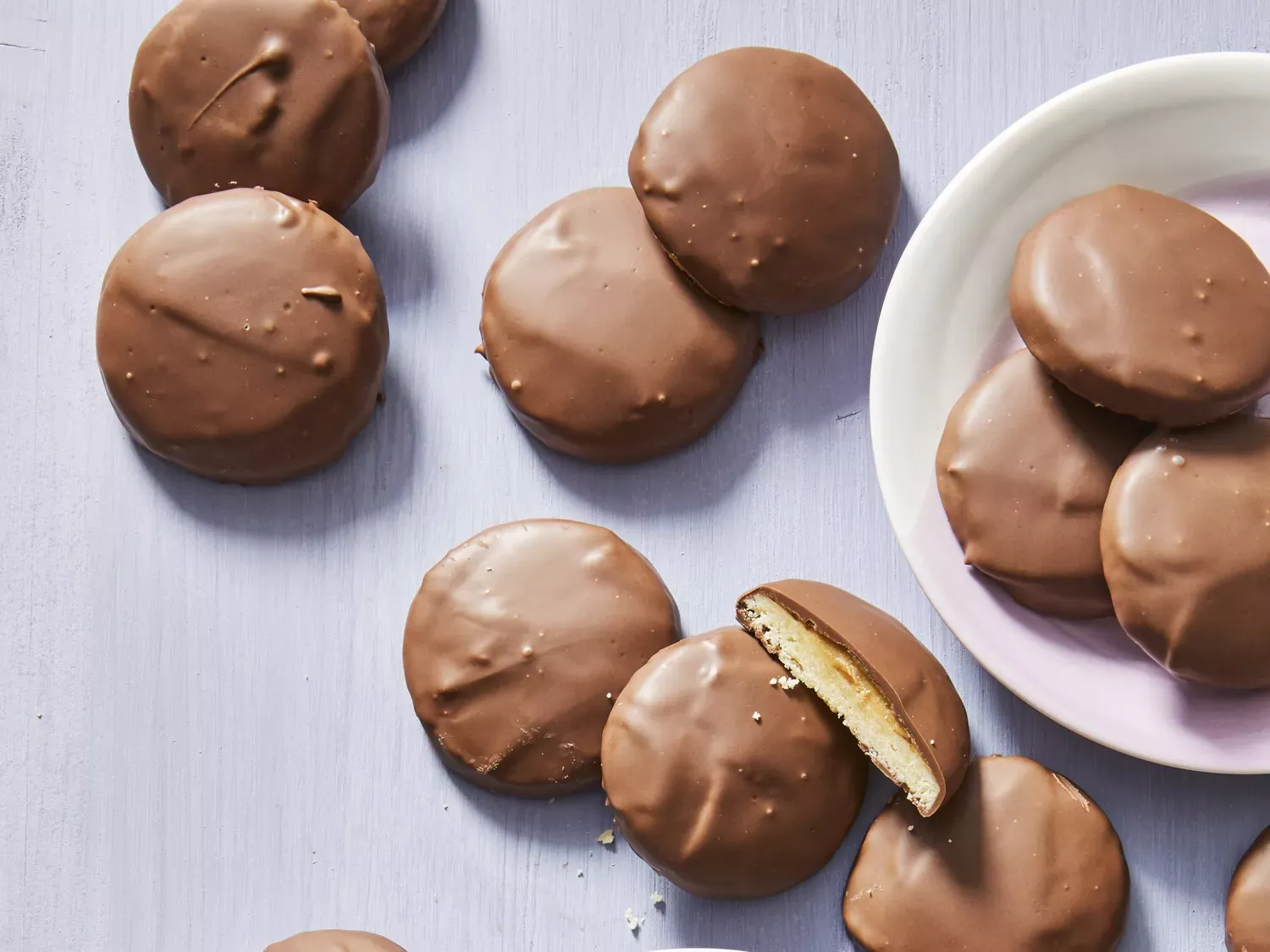 10 Copycat Girl Scout Cookie Recipes That Are Melt-In-Your-Mouth Good