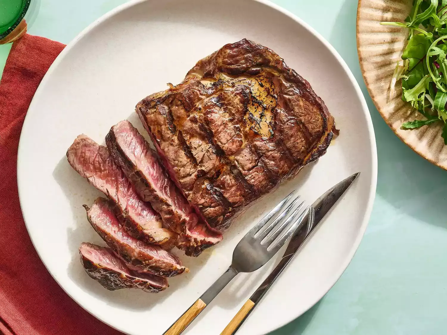 How Not to Ruin an Expensive Steak, According to Omaha Steaks