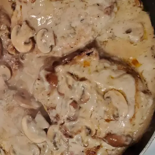 Pork Chops in Mushroom Gravy