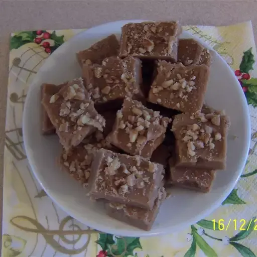 Easy Creamy Vanilla Fudge