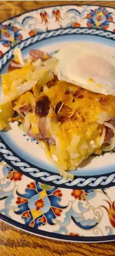 Cheesy Potatoes with Smoked Sausage