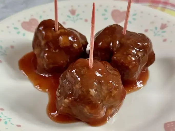 Connie's Sweet and Sour Christmas Meatballs