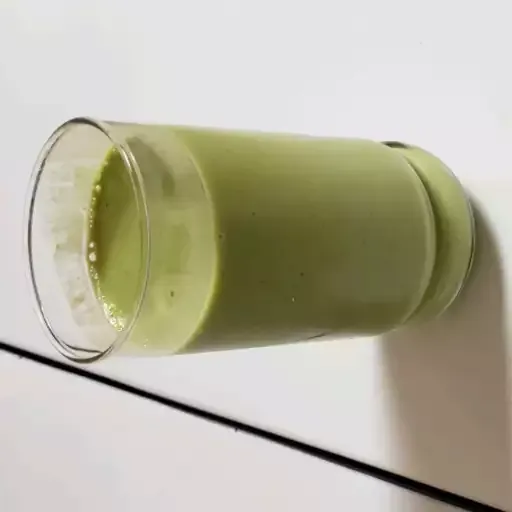 Breakfast Banana Green Smoothie