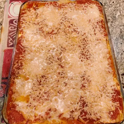 Classic and Simple Meat Lasagna