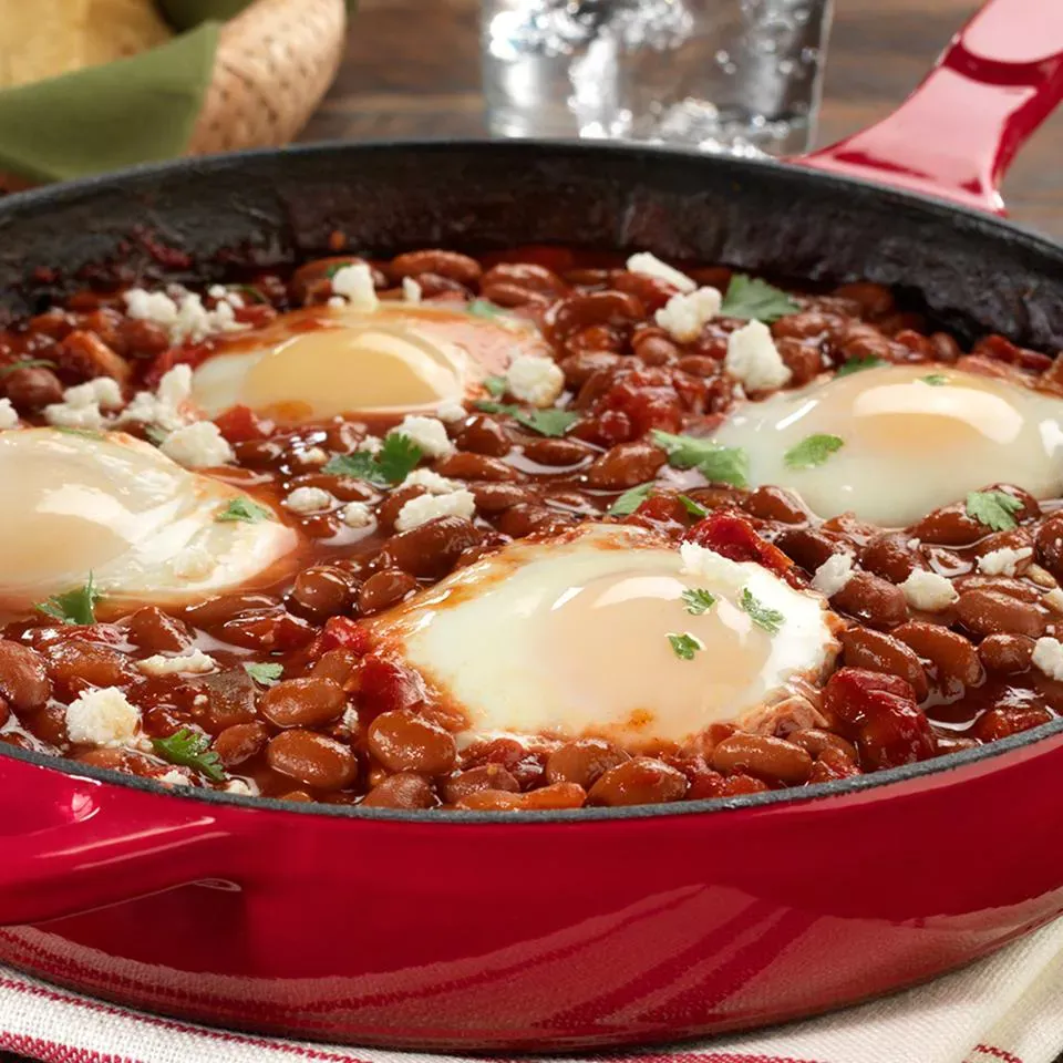 BUSH'S® Sriracha Breakfast Eggs